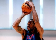 开云下载-快船球员伤愈回归，带领球队冲击季后赛的简单介绍