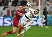 开云体育在线-英格兰队取得惊人进球，稳固领先优势