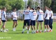 开云体育官网-罗马尼亚队在国际足球比赛中实现逆袭