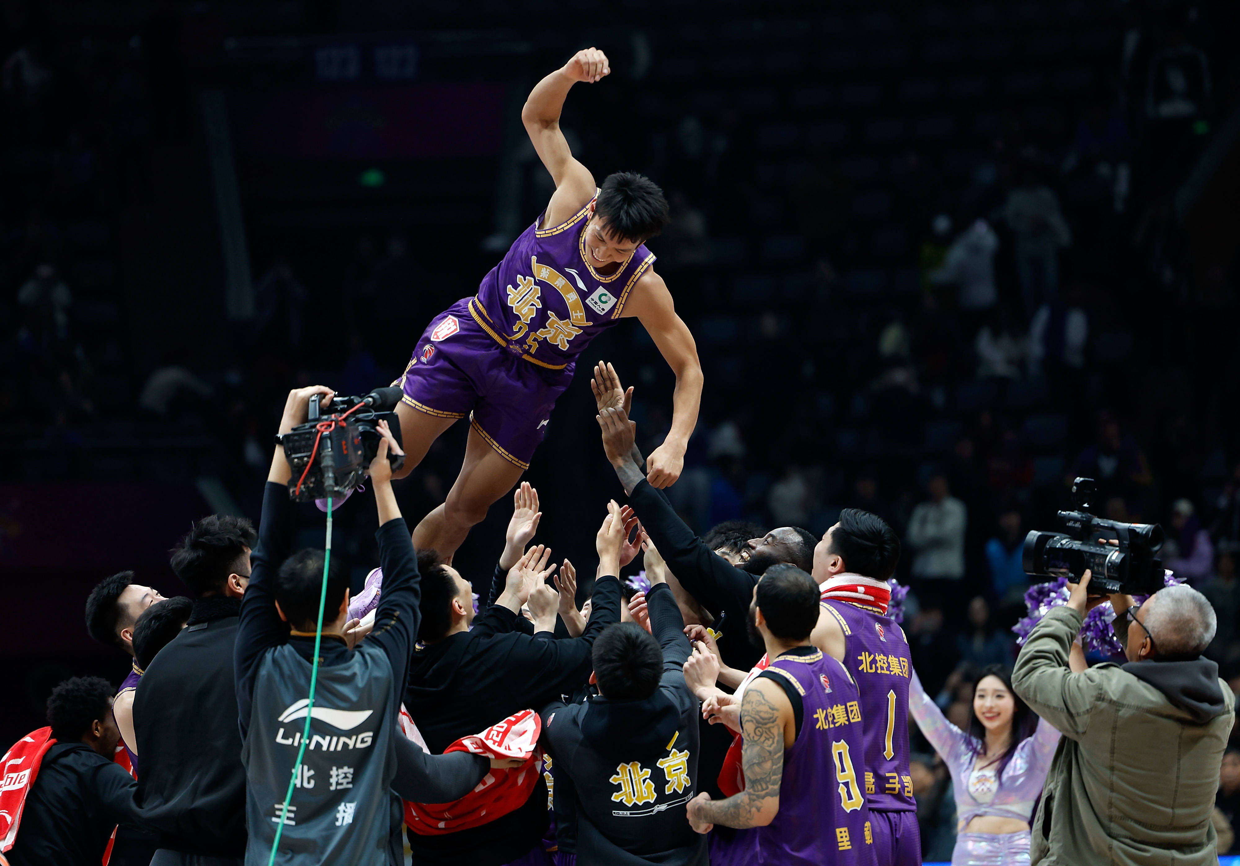 包含不可错过的男篮职业联赛热门对决的词条 包含不可错过的男篮职业联赛热门对决的词条