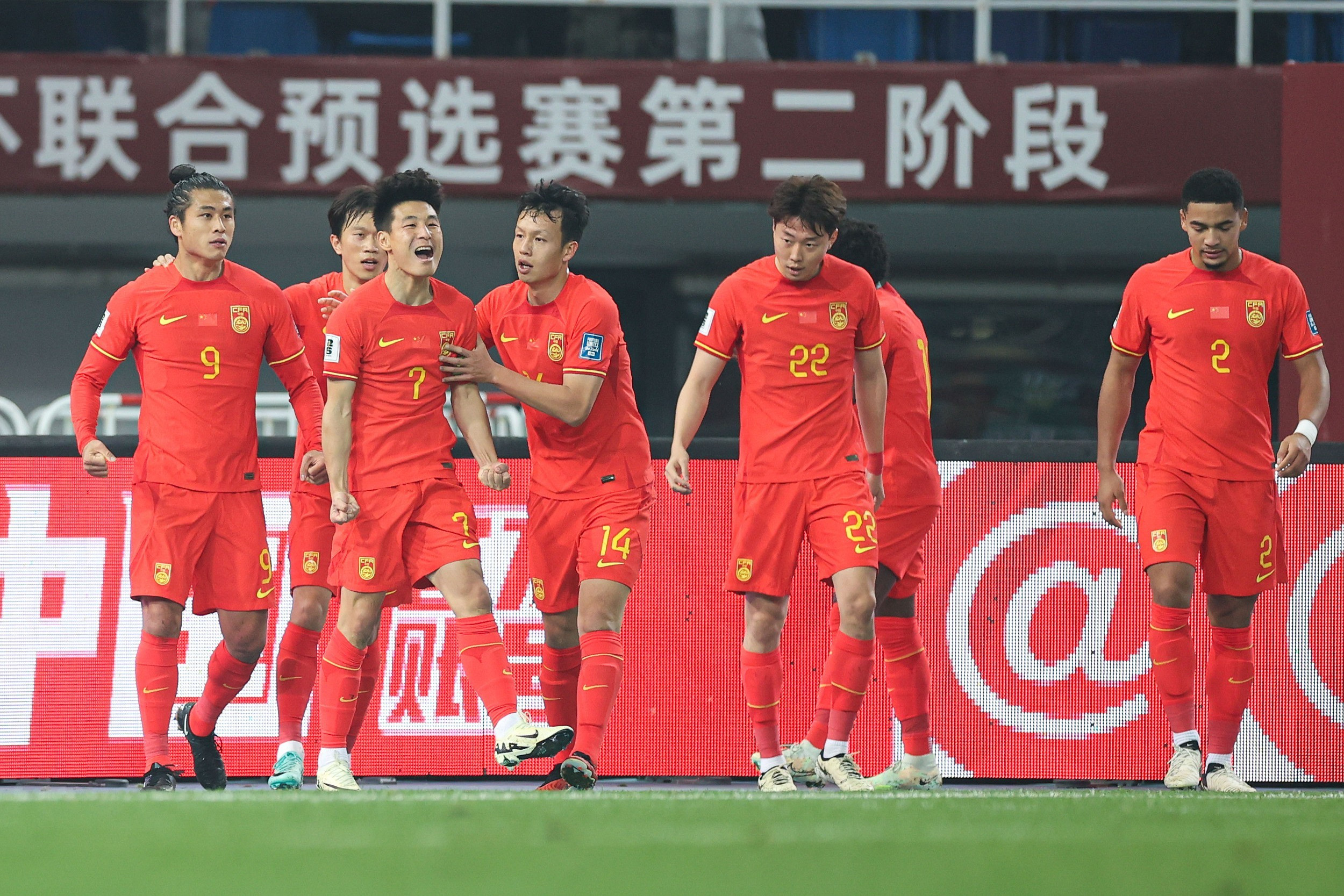 伊拉克球队备战国际比赛,誓夺胜利保卫荣誉的简单介绍 伊拉克球队备战国际比赛,誓夺胜利保卫荣誉的简单介绍