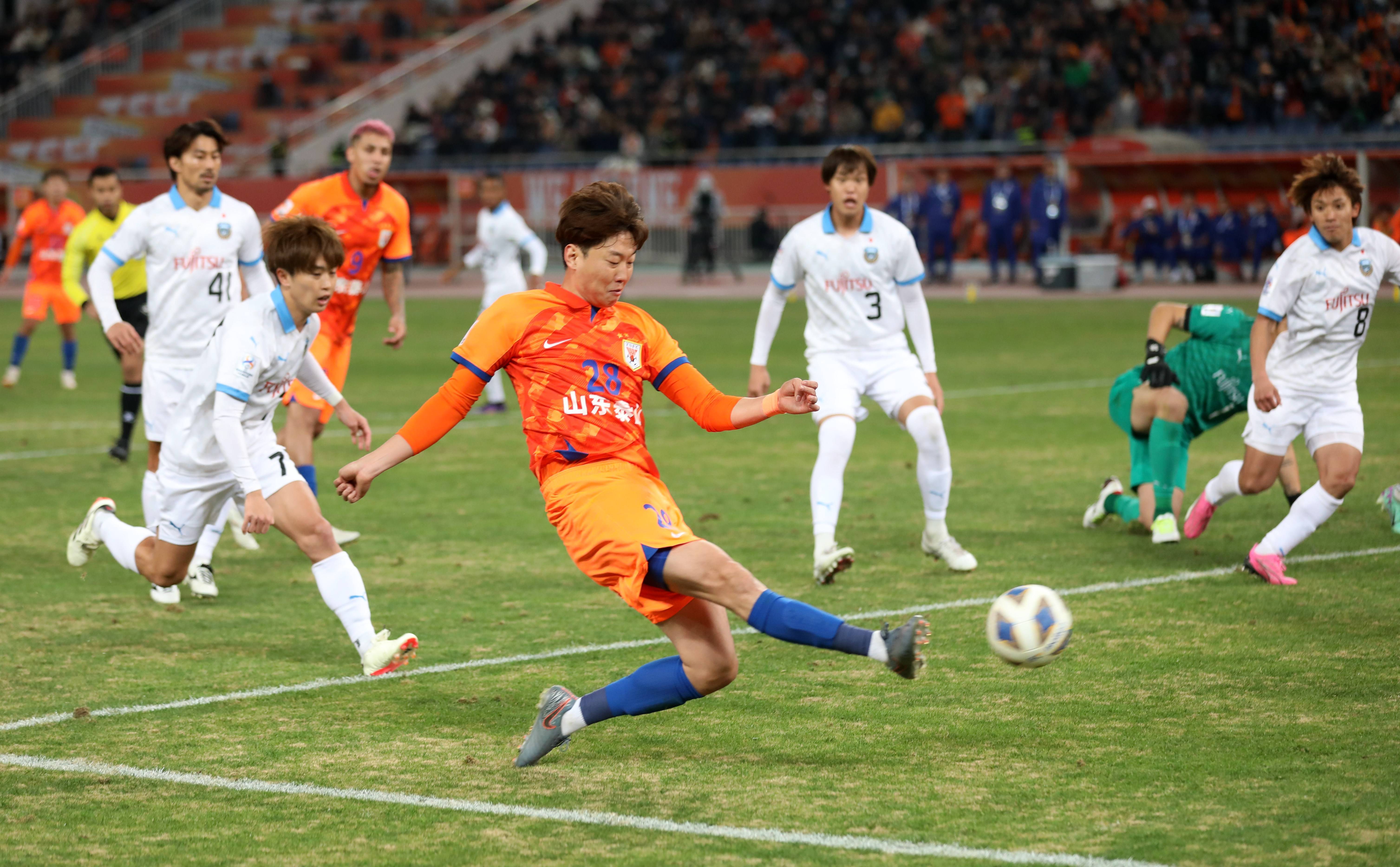 关于伯明翰市主场胜利，球员们笑逐颜开的信息