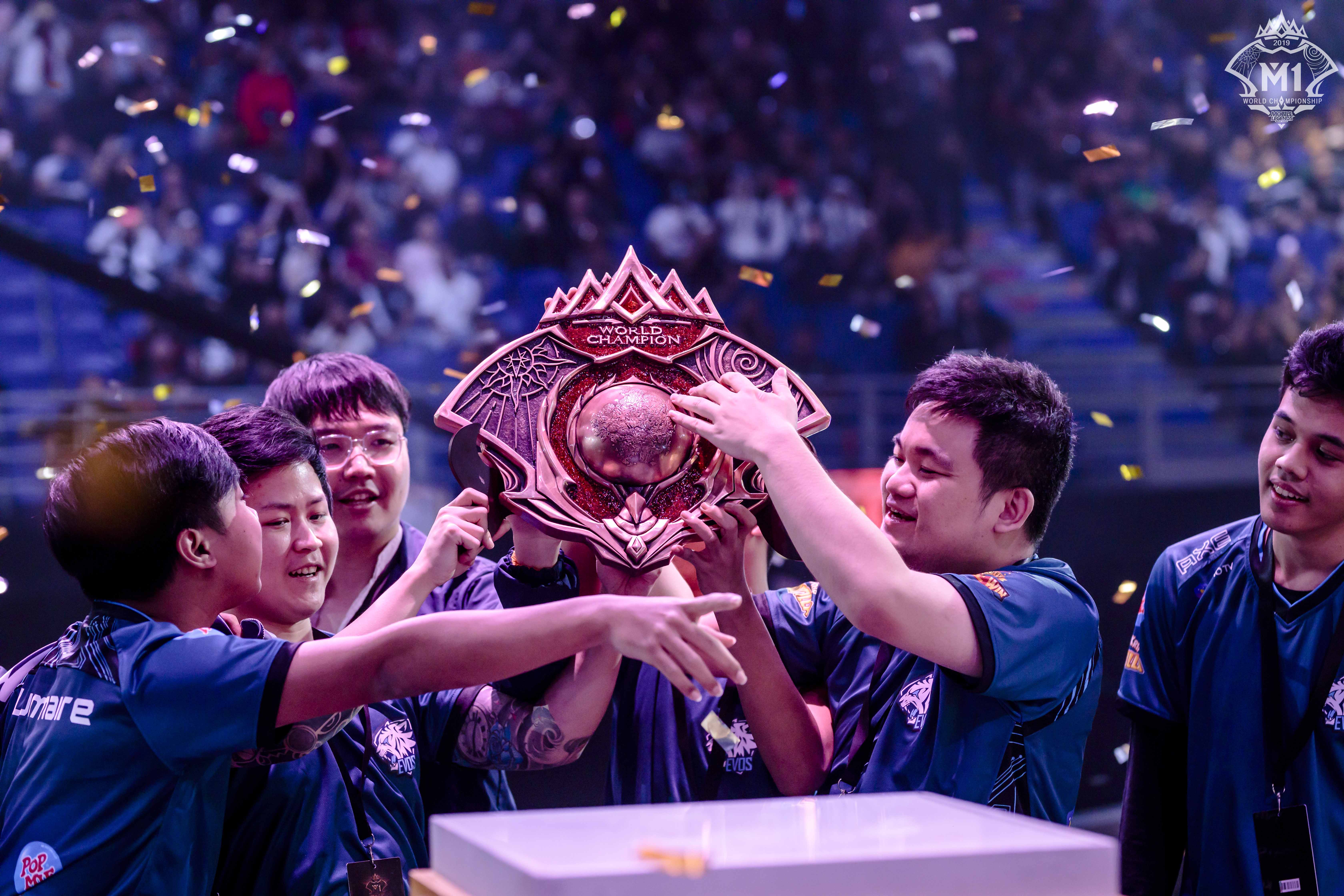 传奇巨星再次集结,欧洲联赛赛场上演绝对对决! 传奇巨星再次集结,欧洲联赛赛场上演绝对对决!