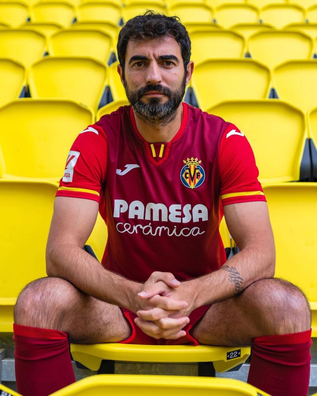 比利亚雷亚尔客场逼平，继续保持不败的简单介绍