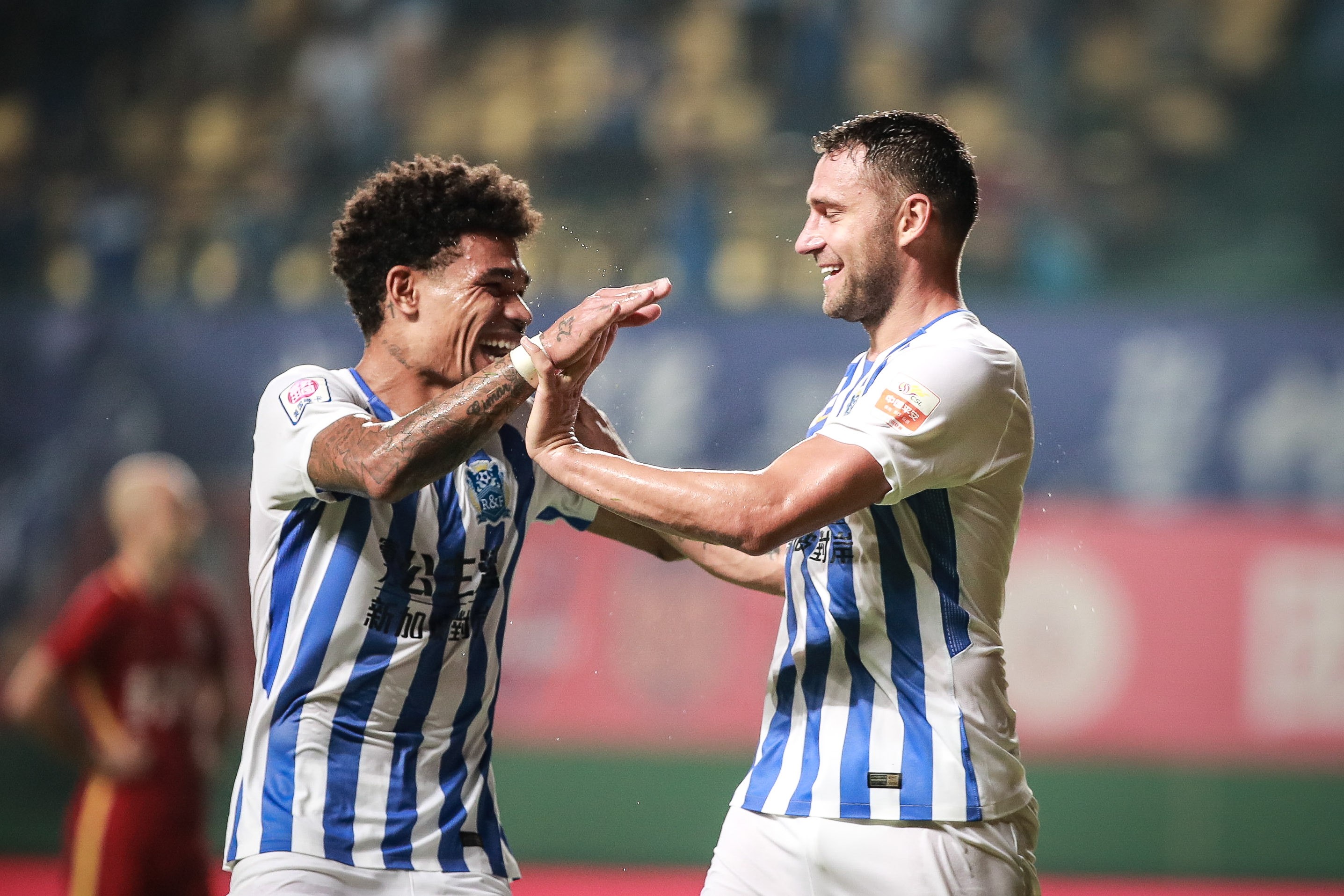 包含重庆力帆主场负于广州富力,实力悬殊!的词条 包含重庆力帆主场负于广州富力,实力悬殊!的词条