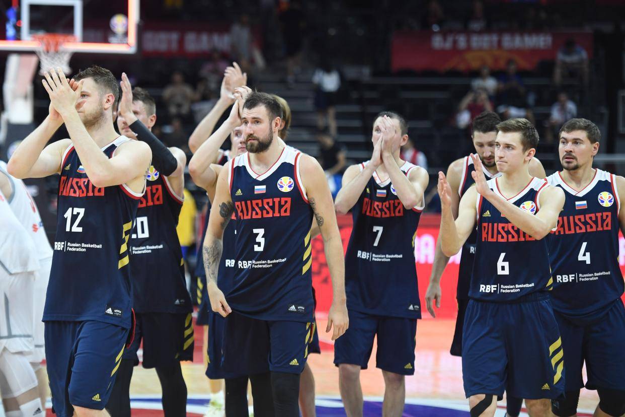 俄罗斯男篮携手晋级奥运八强,冲击金牌的简单介绍 俄罗斯男篮携手晋级奥运八强,冲击金牌的简单介绍