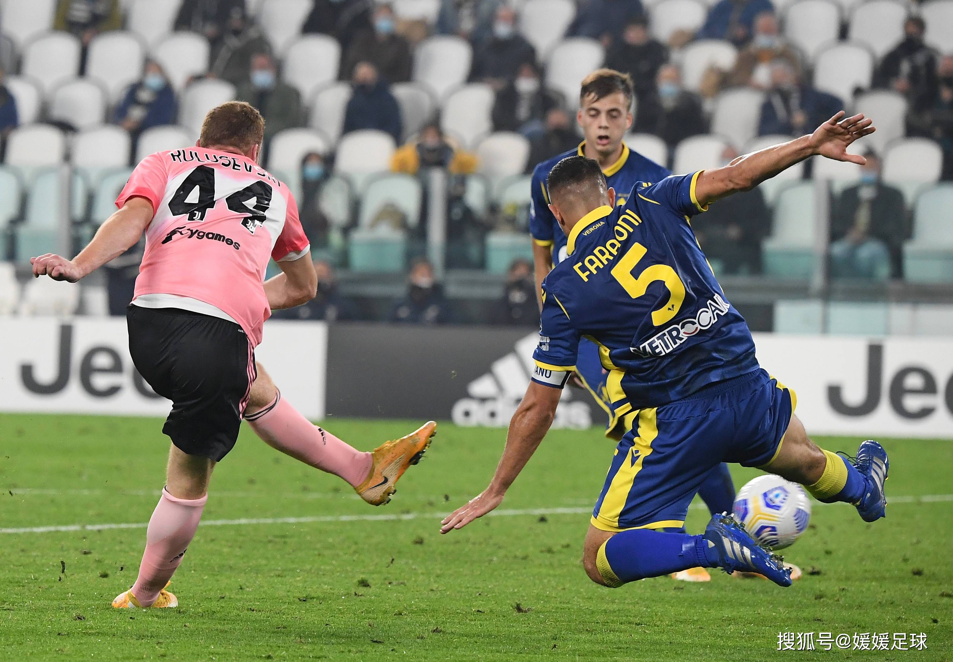 包含莱切斯特城客场取分，意外战胜的词条