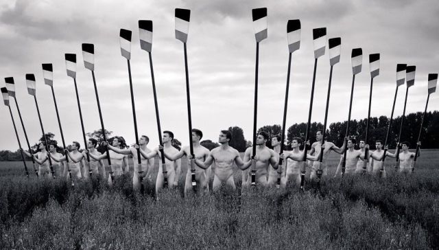 意外发生!赛艇比赛选手受伤 意外发生!赛艇比赛选手受伤