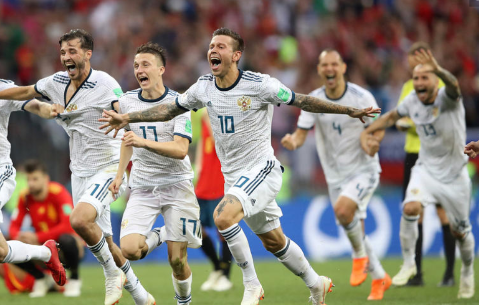 俄罗斯队在小组赛中连胜两场 俄罗斯队在小组赛中连胜两场