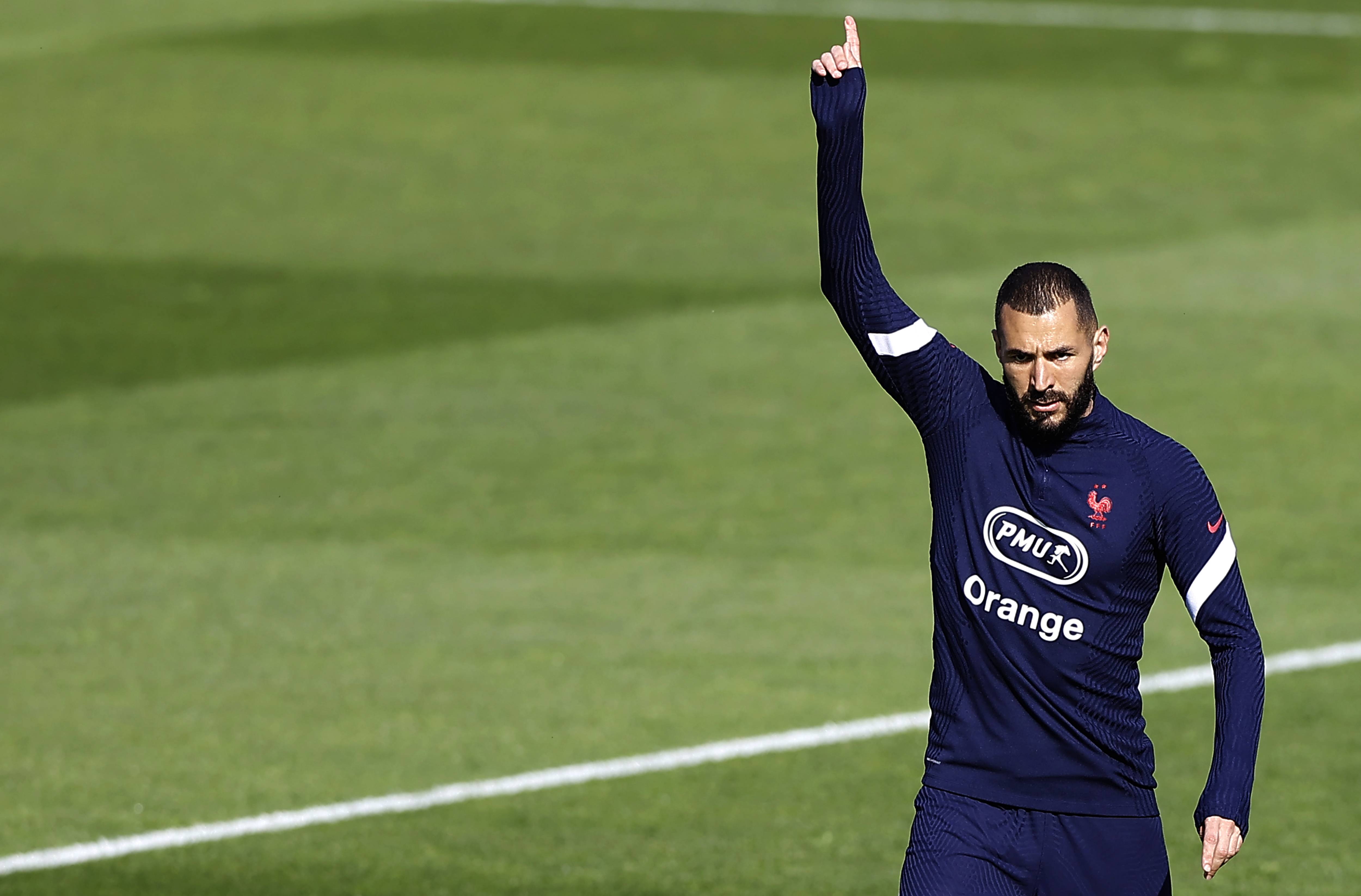 法国足球发展计划获得政府资助