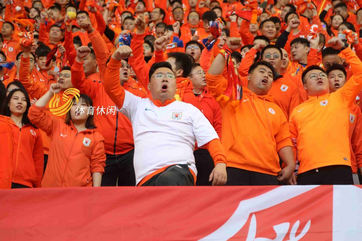 中国足球联赛将触发激烈拼搏