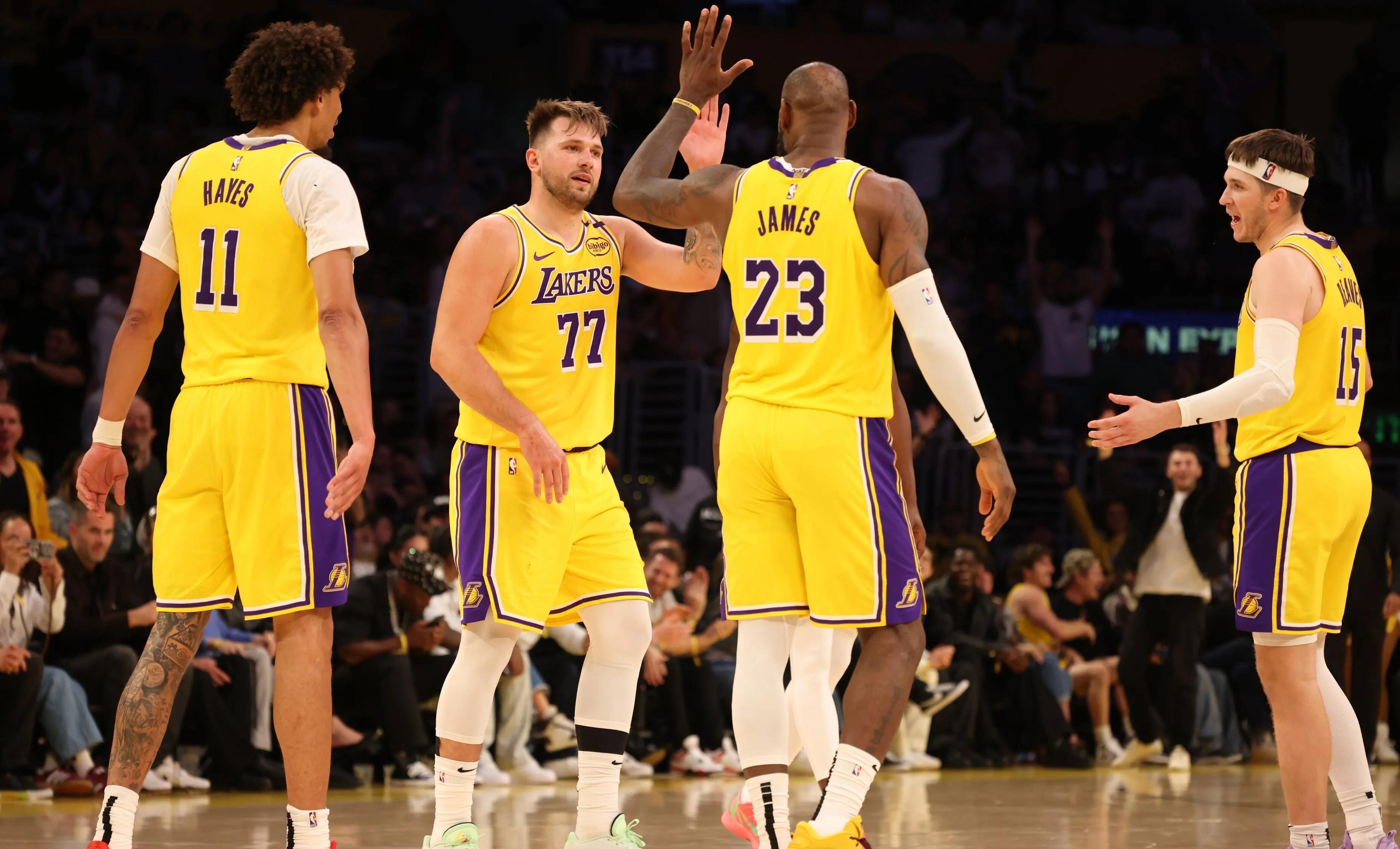 面对湖人,湖人上演悬殊一战的简单介绍 面对湖人,湖人上演悬殊一战的简单介绍