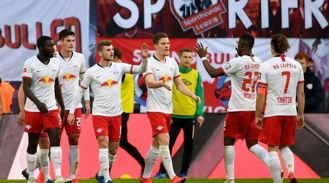 包含莱比锡红牛惊险晋级，欧冠希望再起的词条