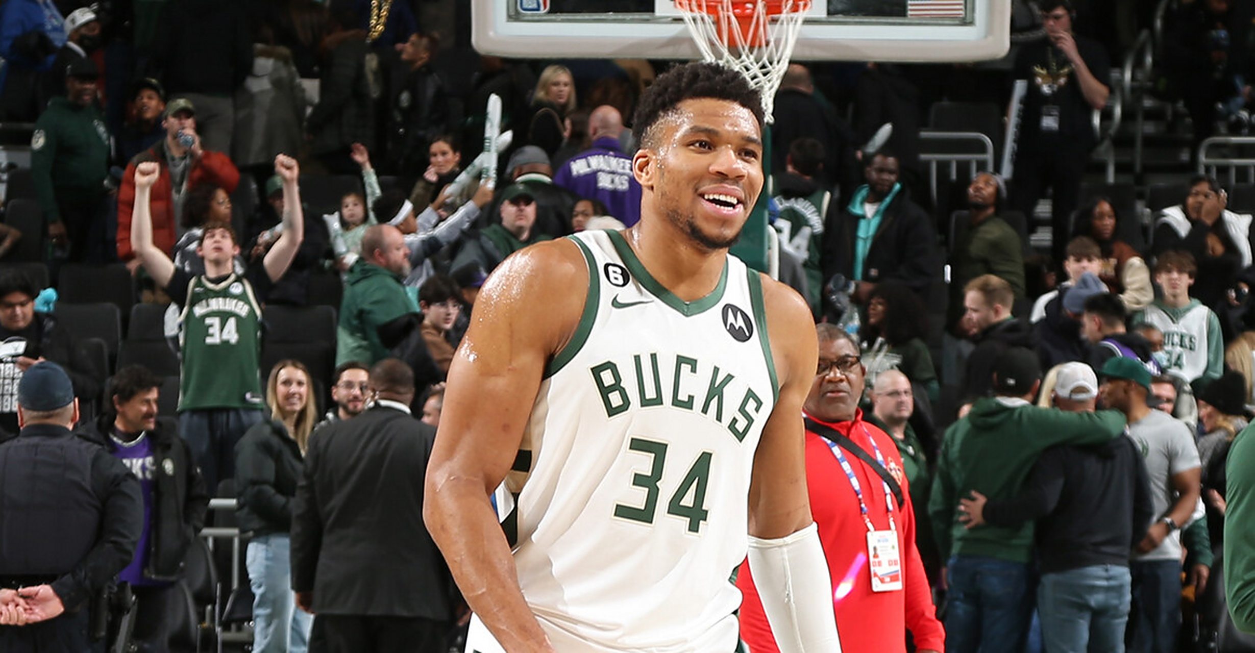 包含拥有MVP的字母哥，鹈鹕队朝着更高目标前进的词条