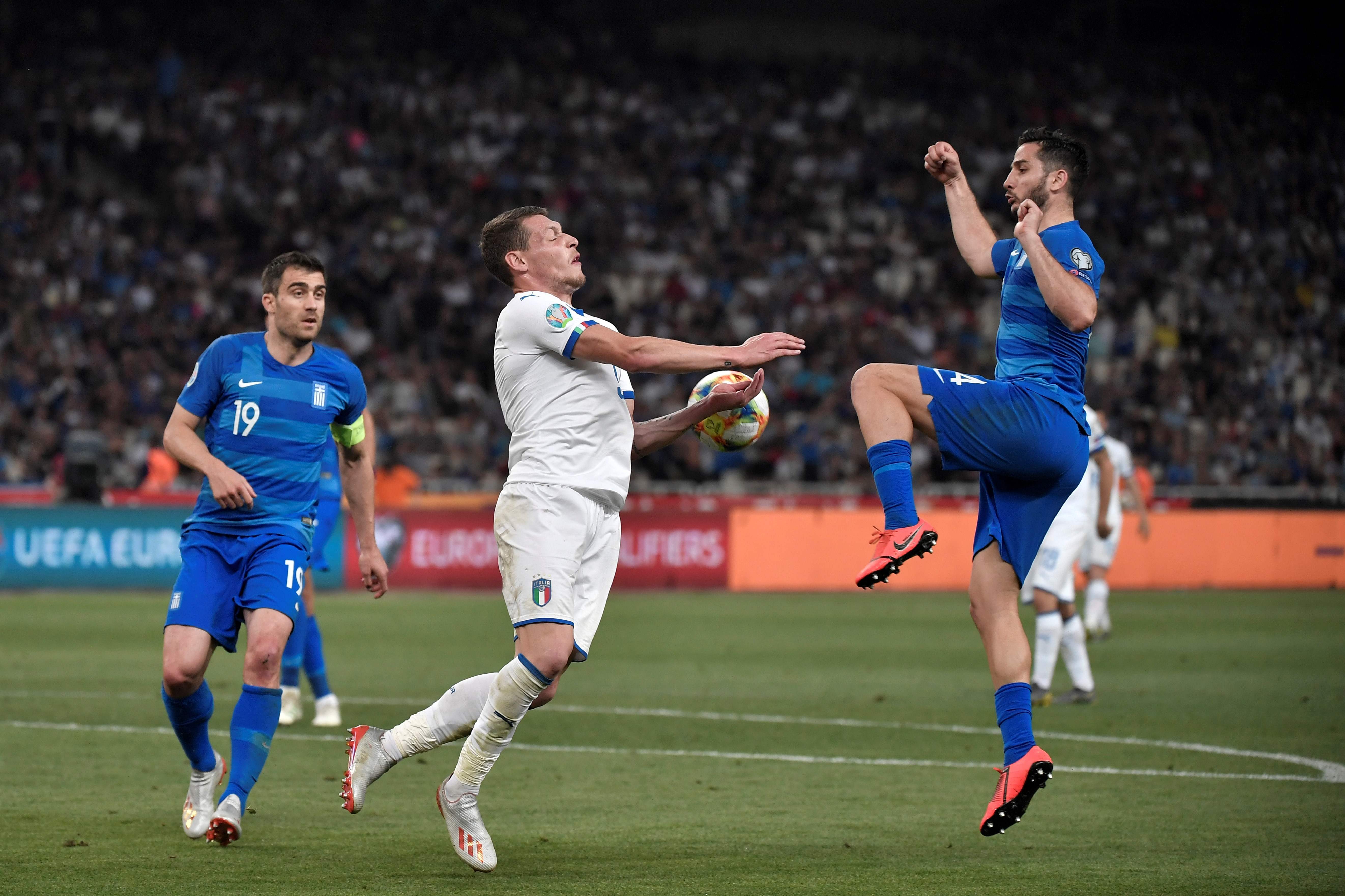 波兰主场小胜阿尔巴尼亚,晋级欧洲杯 波兰主场小胜阿尔巴尼亚,晋级欧洲杯