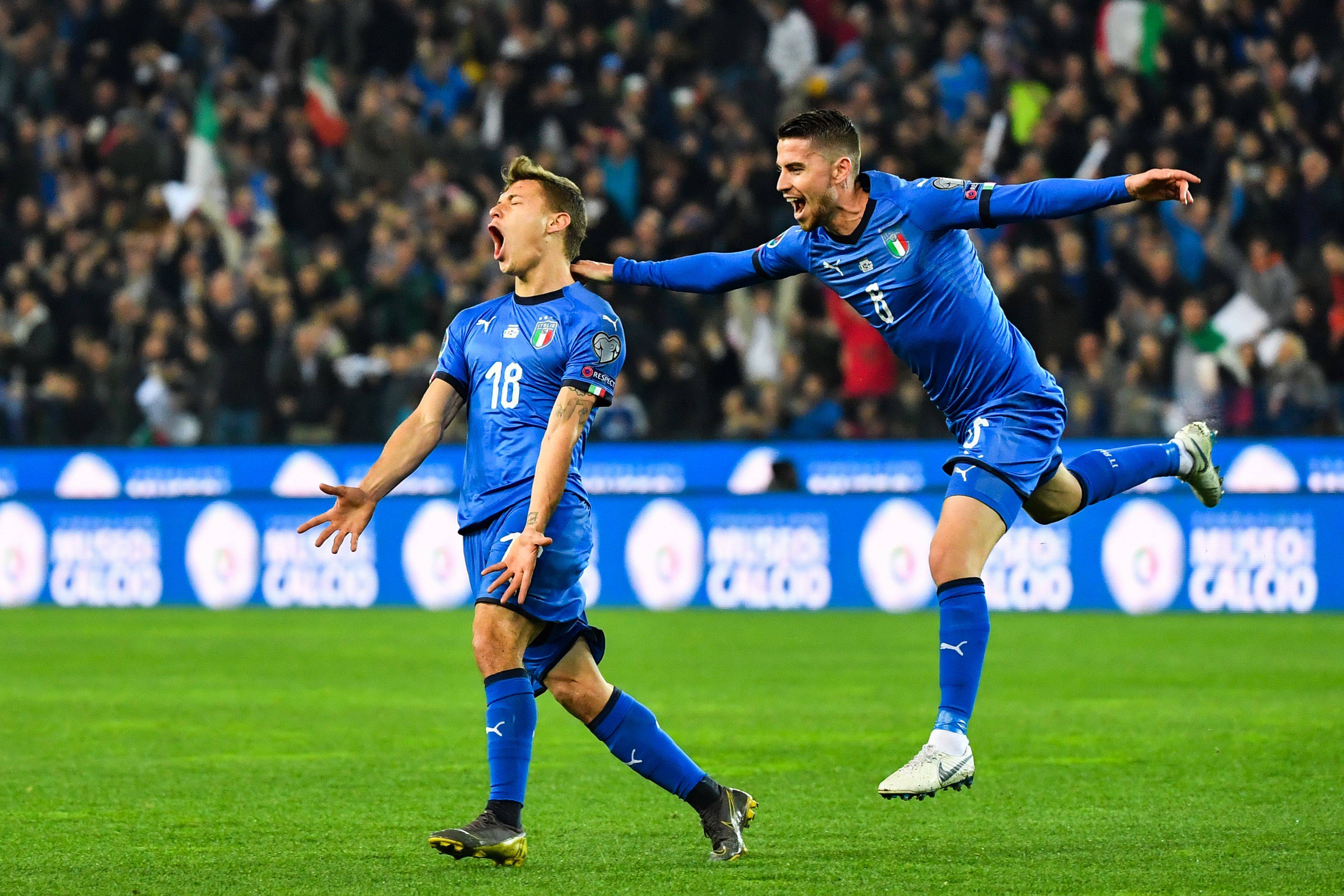 包含意大利备战欧预赛，全队状态正佳的词条