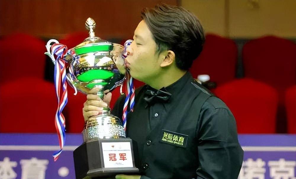 包含球队众志成城,冲击冠军无往不利的词条 包含球队众志成城,冲击冠军无往不利的词条