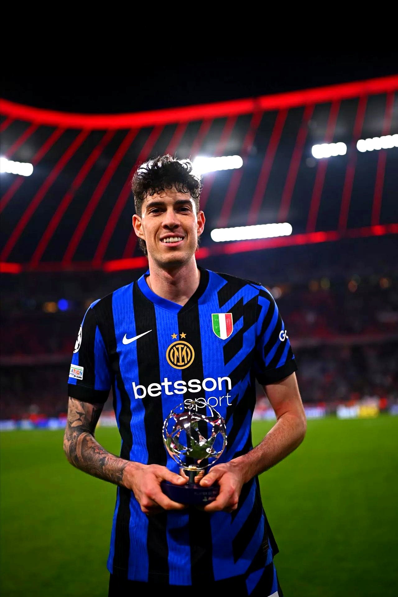 包含欧洲名将复出首秀,球迷期待他的表现的词条 包含欧洲名将复出首秀,球迷期待他的表现的词条