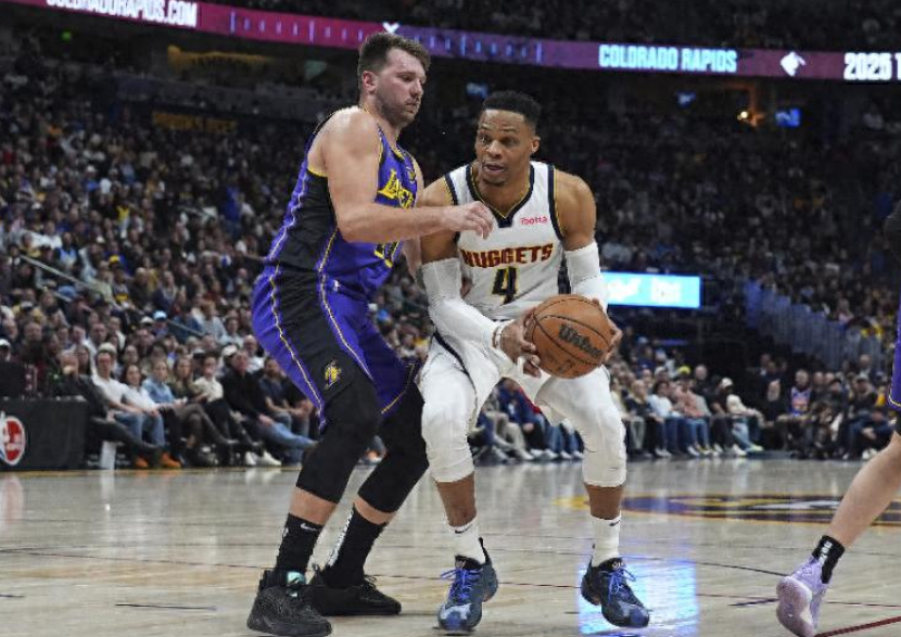 掘金队大胜对手，让球迷目瞪口呆的简单介绍