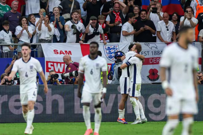 惊险一战！球队在加时赛中险胜对手的简单介绍