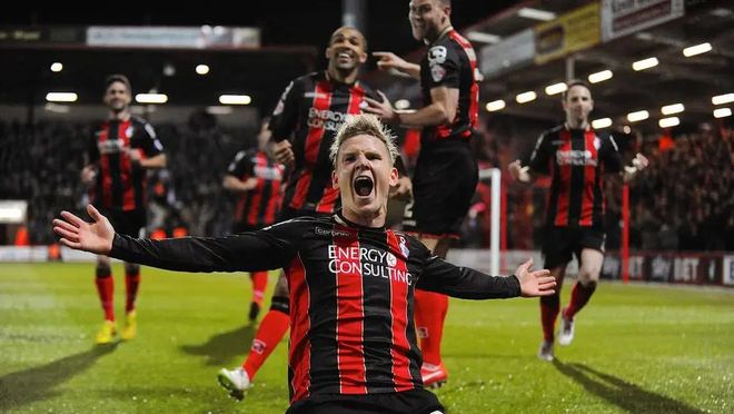 马赛主场告捷，继续保持领先优势