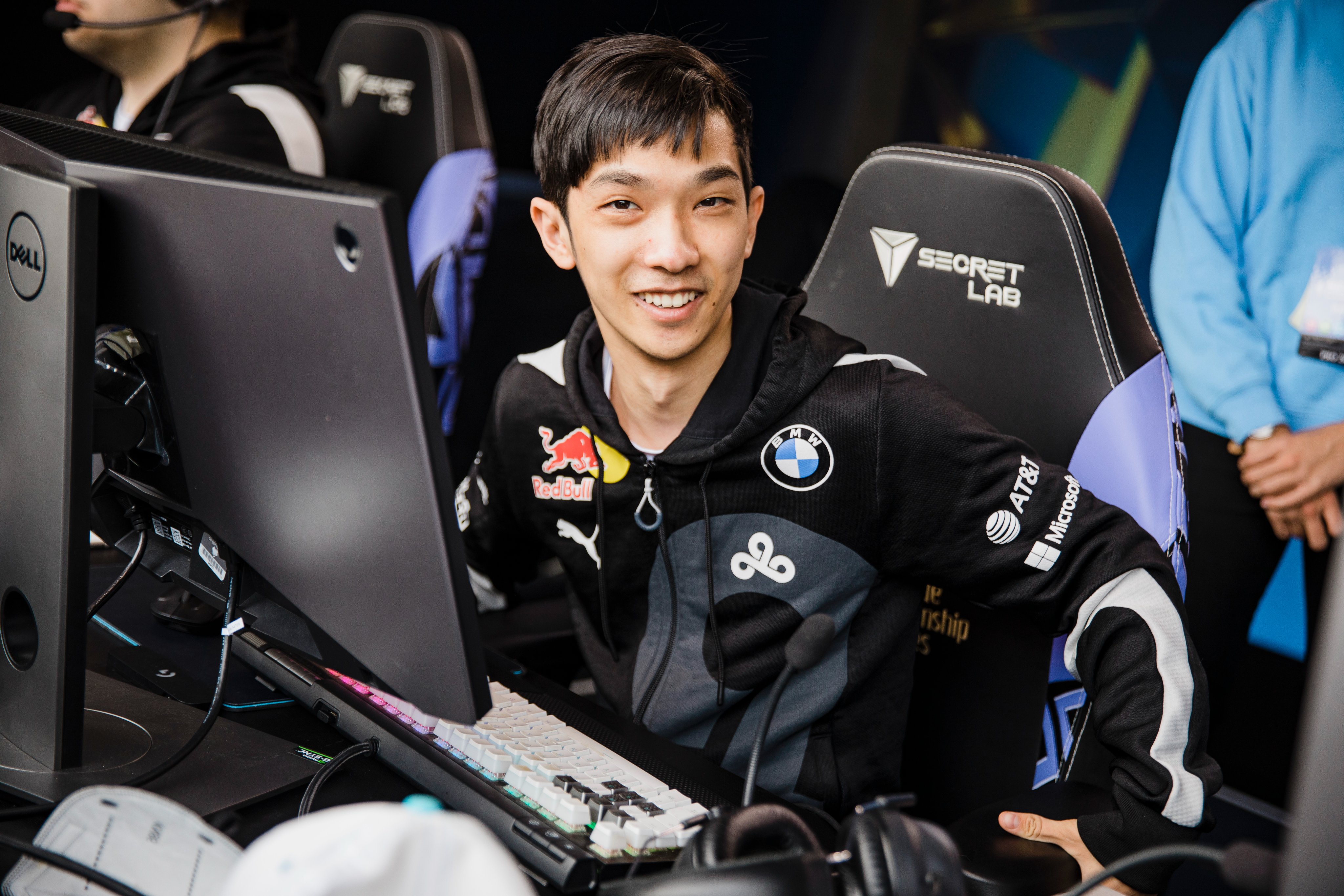 TSM横扫GEN,Inspired操刀奇招英雄翻盘成都决赛之夜3:2(成都) TSM横扫GEN,Inspired操刀奇招英雄翻盘成都决赛之夜3:2(成都)