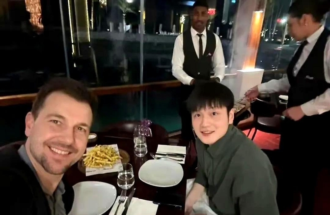 包含日本乒乓球队碾压英国乒乓球队，波尔统治全场的词条