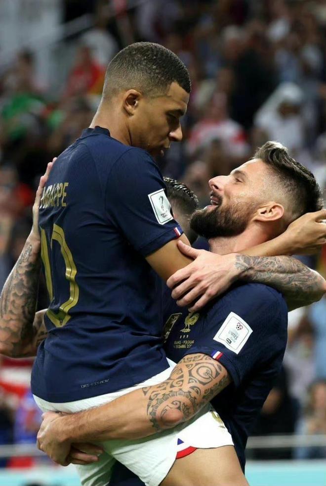 关于罗马碾压塞内加尔，本泽马扛起全队的信息