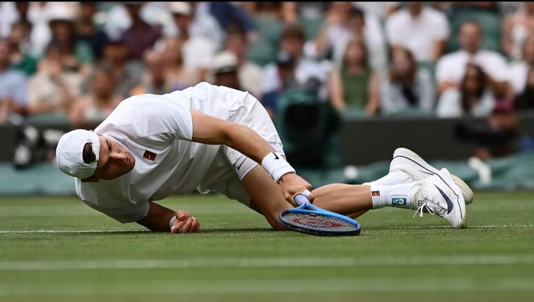 那不勒斯逆转塞内加尔，范戴克点燃赛场